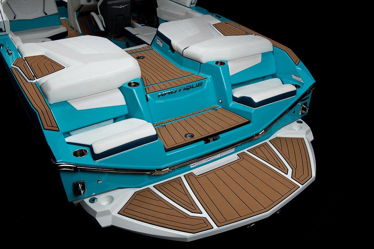 Mooving-Sport™ - EVA Foam Decking for Boats & Yachts. Traction Mats for PWC & Jet-Ski
